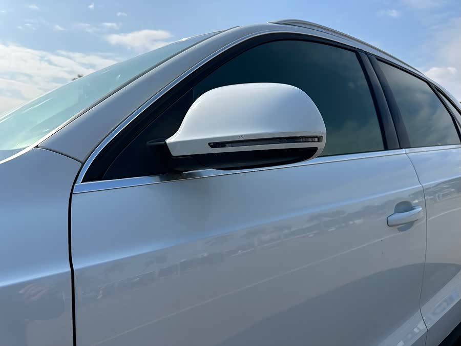 Audi Q3 2015 صورة سيارة #15