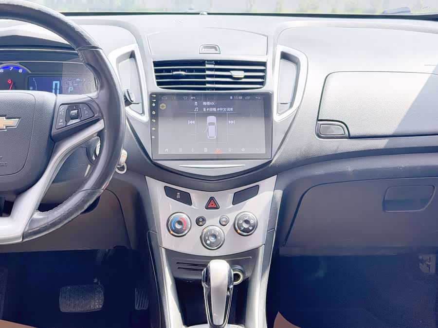 Chevrolet Tracker 2015 #15 Chevrolet Tracker 2015 immagine di auto #15