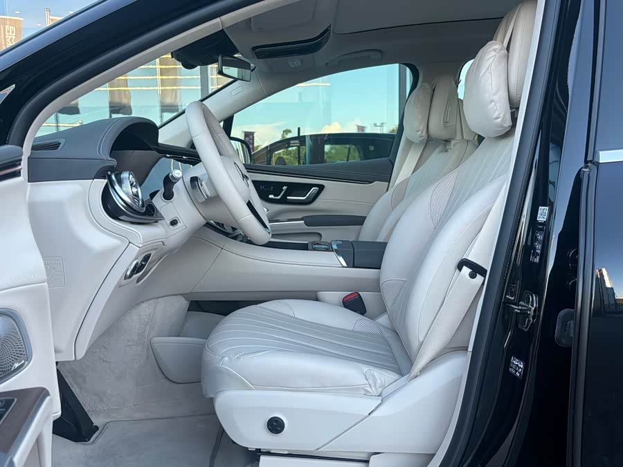 Mercedes-Benz EQS SUV 2025 car image #15