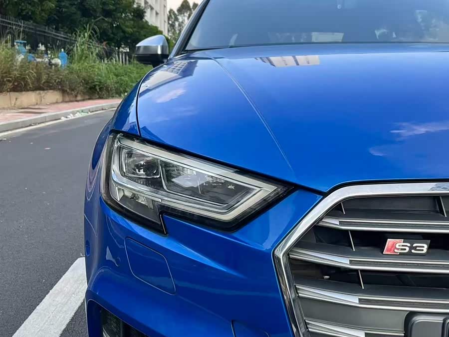 Audi S3 2018 car image #15