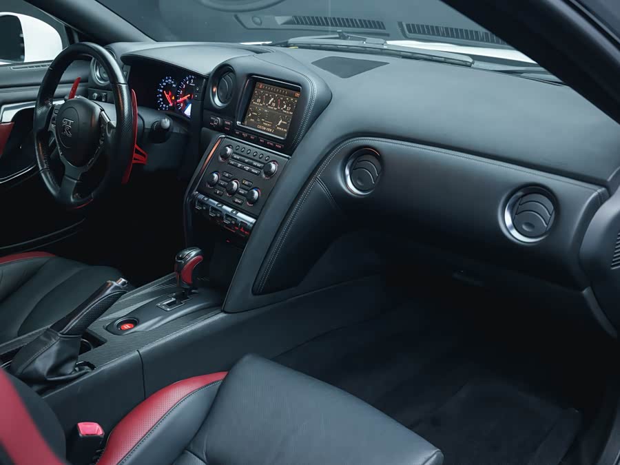 日产 日产GT-R 2012 汽车图片 #15