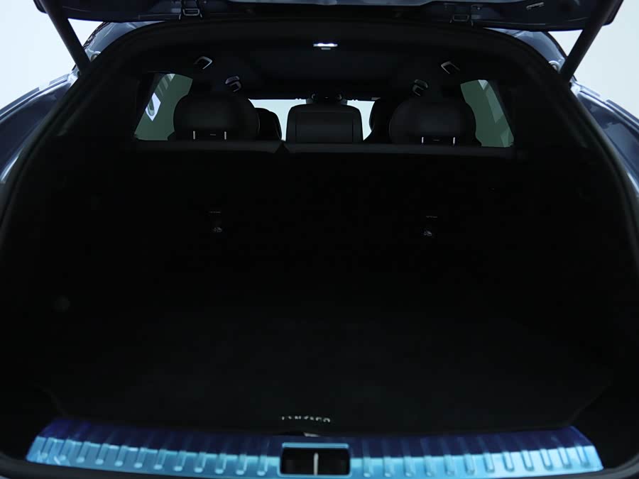 Lynk & Co 08 EM-P 2024 car image #15