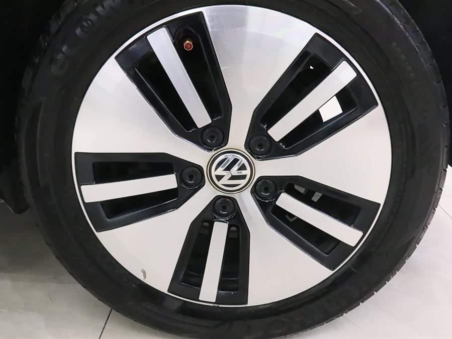 Volkswagen Golf Pure Electric 2020 #15 Volkswagen Golf Pure Electric 2020 car image #15