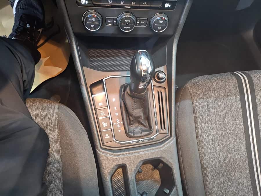 Volkswagen Lavida Pure Electric 2021 #15 Volkswagen Lavida Pure Electric 2021 car image #15