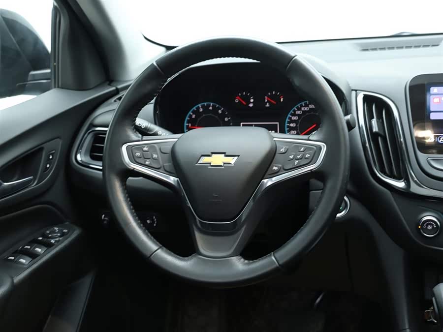 Chevrolet Equinox 2022 car image #15