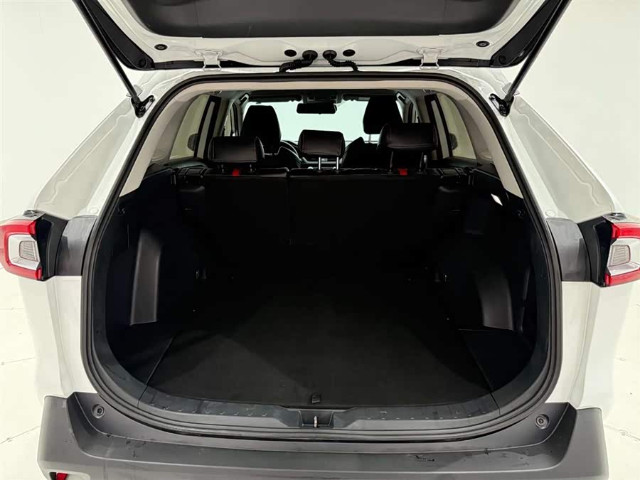 Kia Wildlander 2023 car image #15