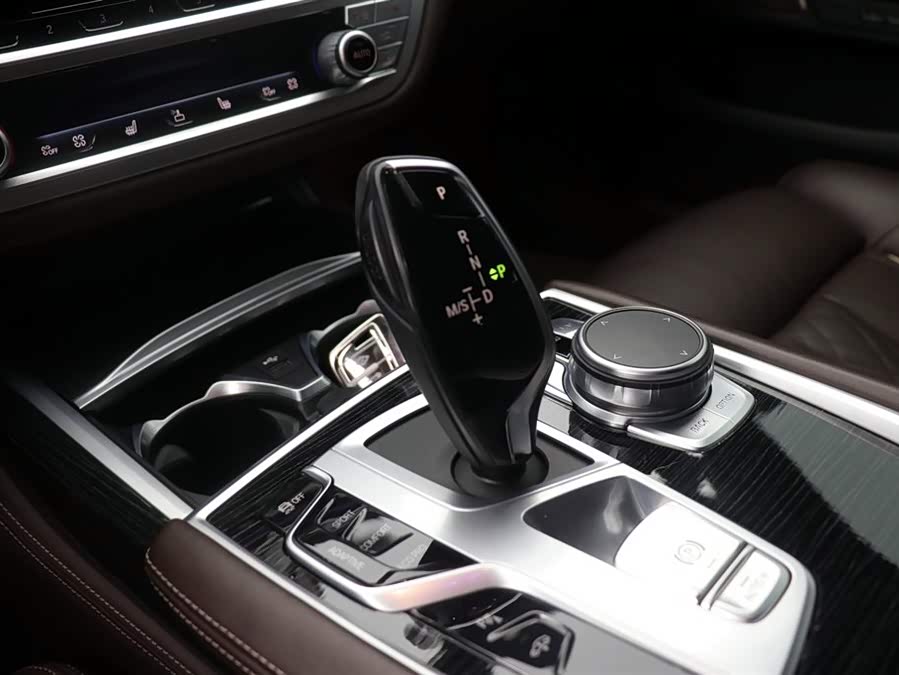 BMW i4 M50 2020 car image #15