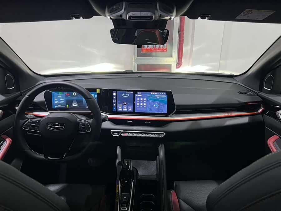 GEELY Coolray 2023 #15 GEELY Coolray 2023 car image #15