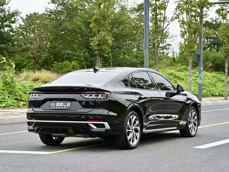 Ford Mondeo 2024 car image #15
