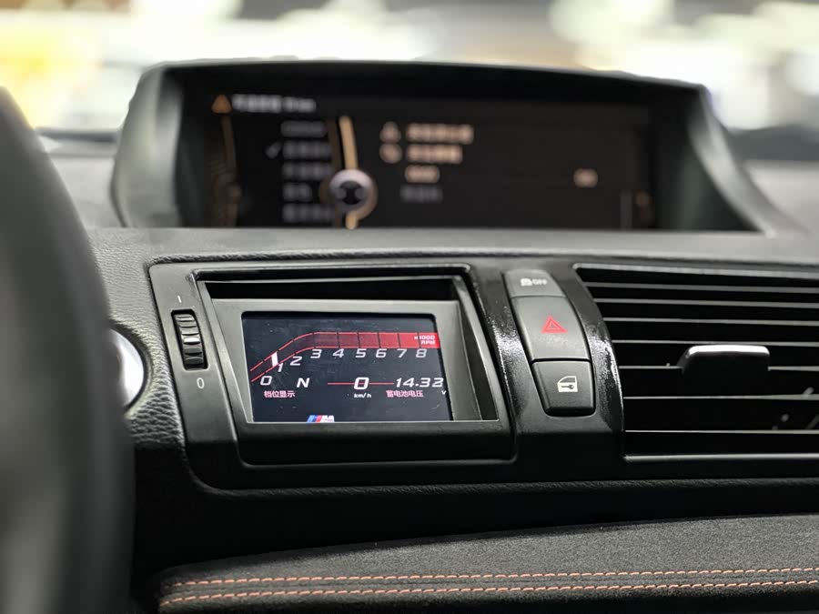 BMW 1 Series M 2013 car image #15