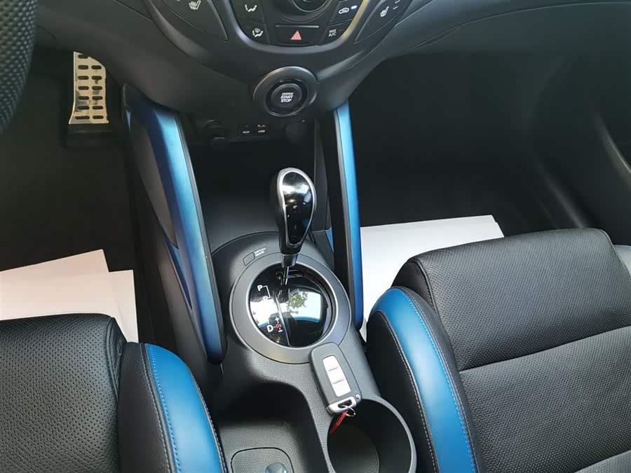 Hyundai Veloster 2015 #15 Hyundai Veloster 2015 car image #15