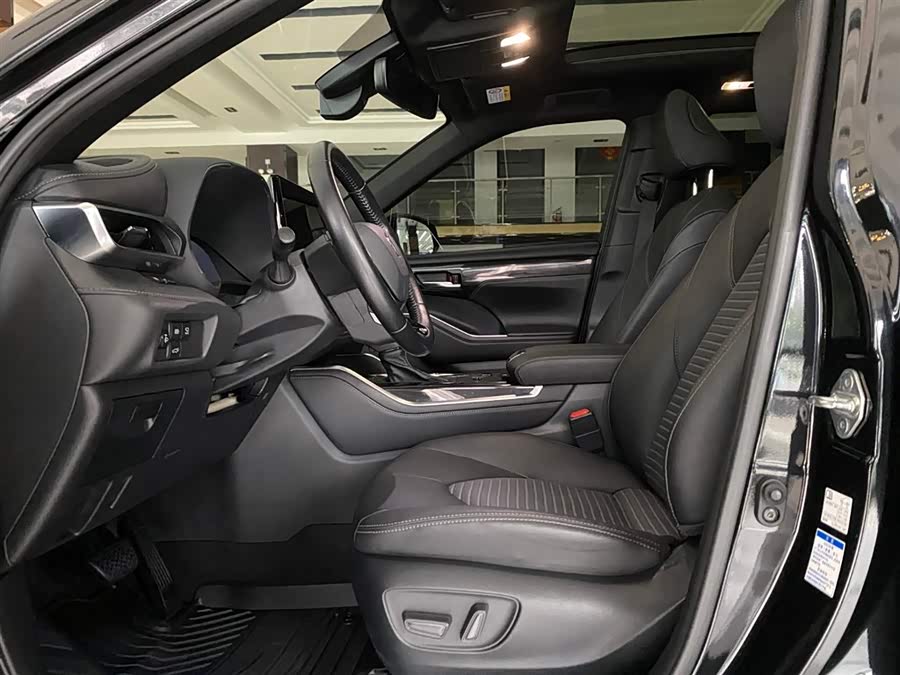 Toyota Crown Kluger 2022 #15 Toyota Crown Kluger 2022 car image #15