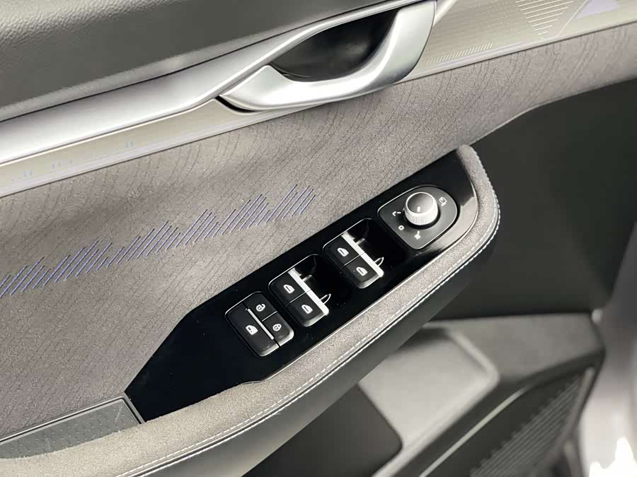 GEELY Monjaro MHEV 2024 car image #15