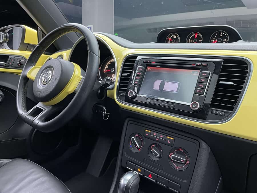 Volkswagen Beetle 2013 immagine di auto #15
