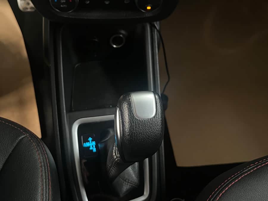 Haval H1 2015 #15 Haval H1 2015 car image #15