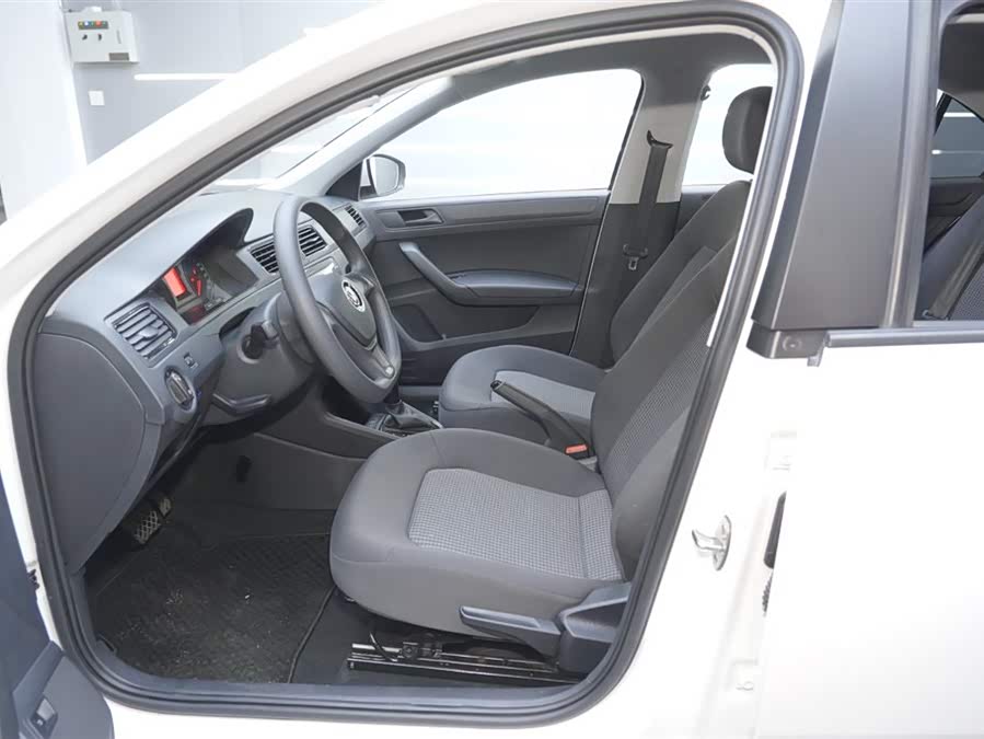 Volkswagen Santana 2023 car image #15