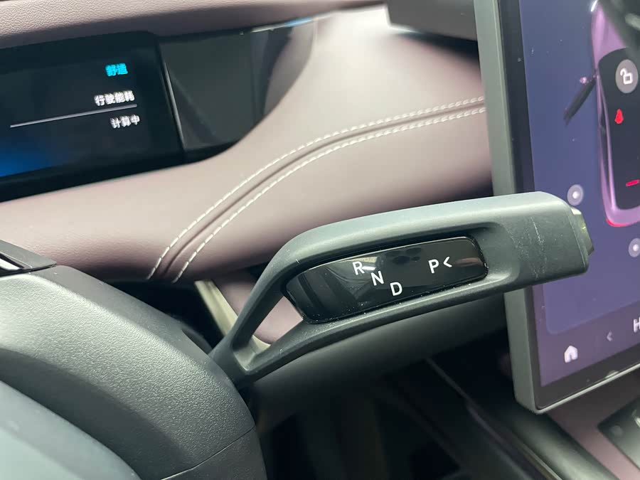MI SU7 2024 car image #15