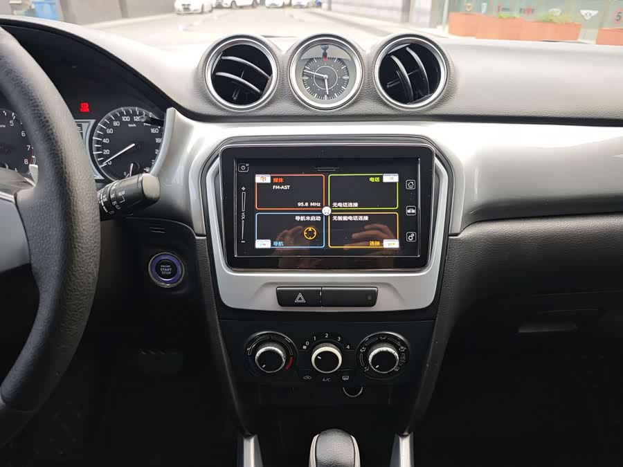 Suzuki Vitara 2016 #15 Suzuki Vitara 2016 immagine di auto #15