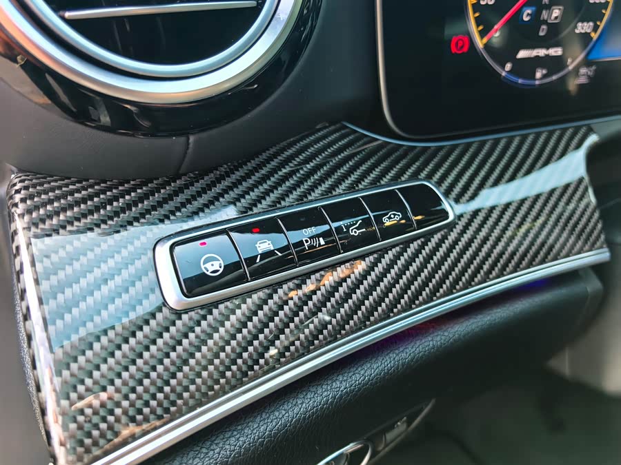 Mercedes-Benz E AMG 2020 صورة سيارة #15