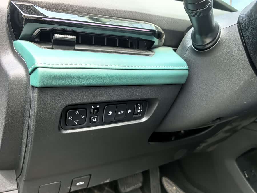 Changan UNI-V iDD 2025 #15 Changan UNI-V iDD 2025 car image #15