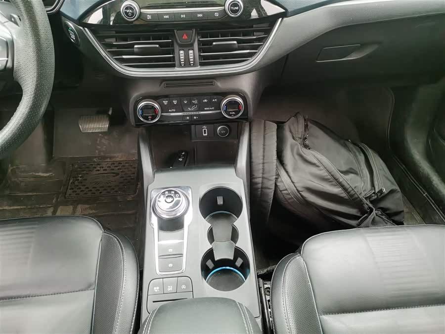 Ford Focus Active 2019 car image #15