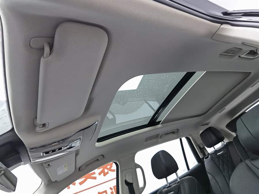 HongQi HS7 PHEV 2025 #15 HongQi HS7 PHEV 2025 car image #15