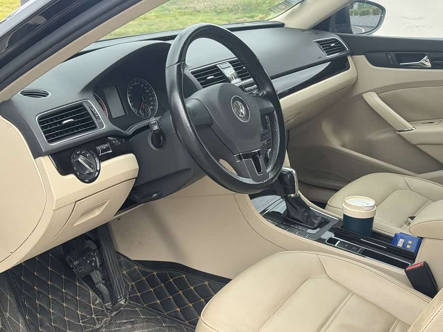 Volkswagen Passat 2014 imagen de coche #15