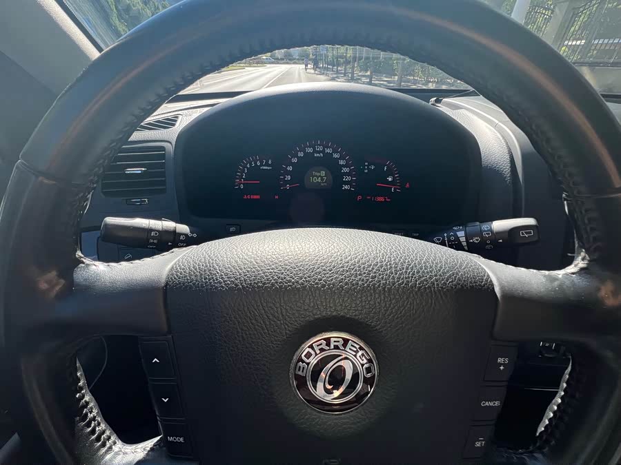 Kia Mohave 2015 изображение автомобиля #15