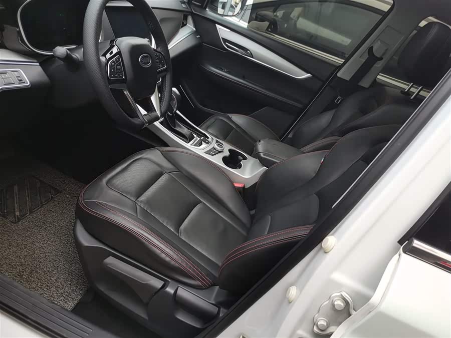 SWM斯威汽车 SWM斯威G01 2018 #15 SWM斯威汽车 SWM斯威G01 2018 汽车图片 #15