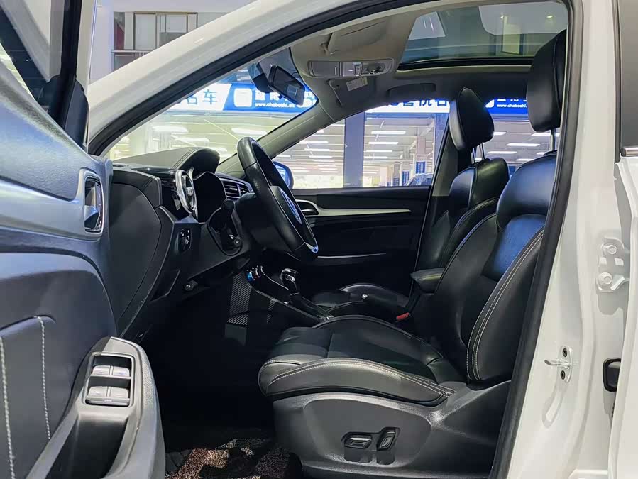 MG ZS 2018 #15 MG ZS 2018 car image #15
