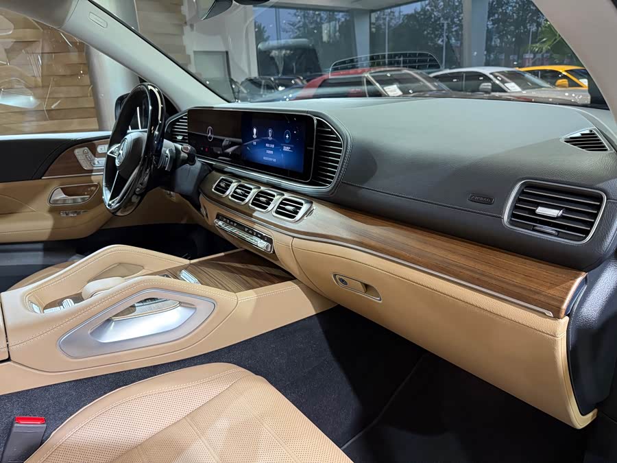 Mercedes-Benz GLS Class 2023 #15 Mercedes-Benz GLS Class 2023 car image #15