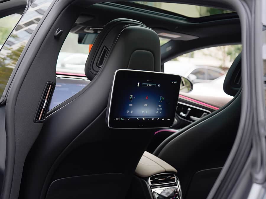 Mercedes-Benz EQS AMG 2024 #15 Mercedes-Benz EQS AMG 2024 car image #15