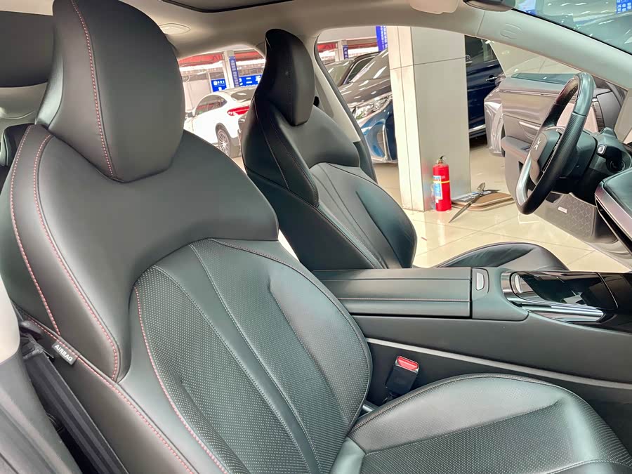 小鹏 小鹏P7 2022 汽车图片 #15