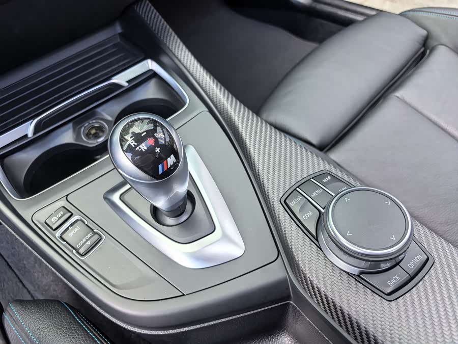 BMW M2 2018 car image #15