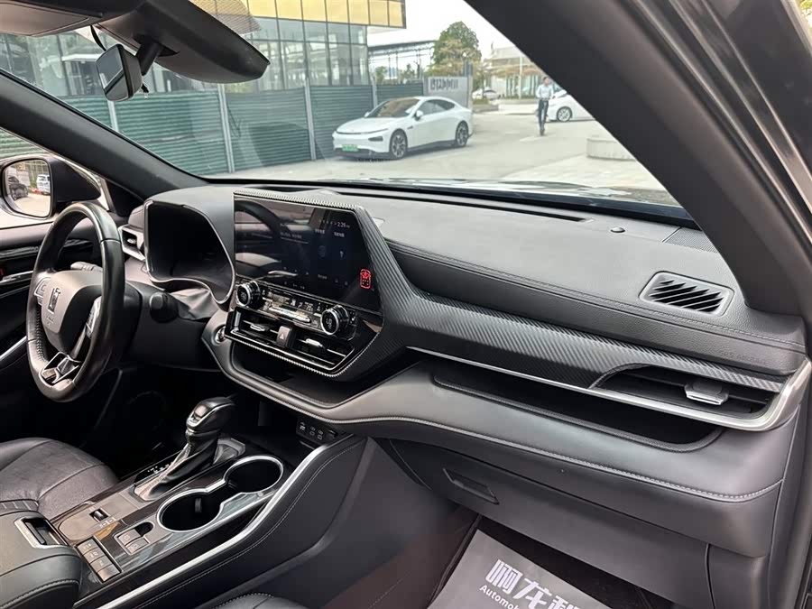 Toyota Crown Kluger 2023 #15 Toyota Crown Kluger 2023 car image #15