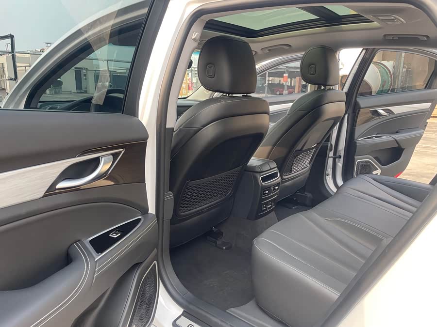 GEELY Ulion New Energy 2021 #15 GEELY Ulion New Energy 2021 car image #15