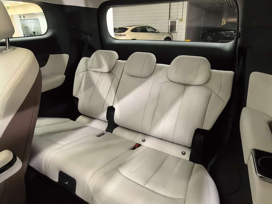 BYD Xia 2025 #15 BYD Xia 2025 car image #15