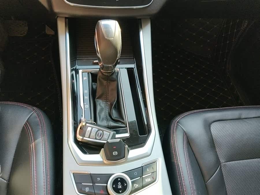 SWM斯威汽车 SWM斯威G01 2019 汽车图片 #15