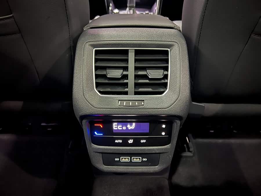 Volkswagen Tayron GTE 2021 #15 Volkswagen Tayron GTE 2021 car image #15