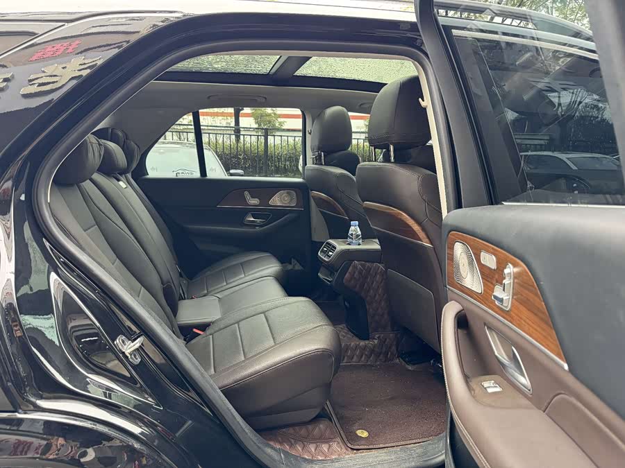 Mercedes-Benz GLE Class New Energy 2022 car image #15