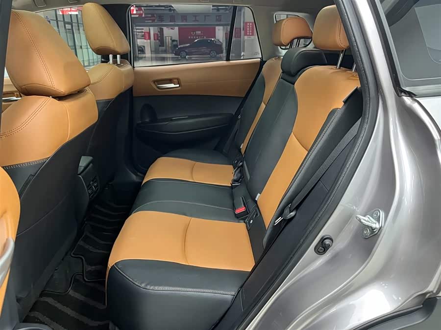 Toyota Corolla Cross 2022 immagine di auto #15