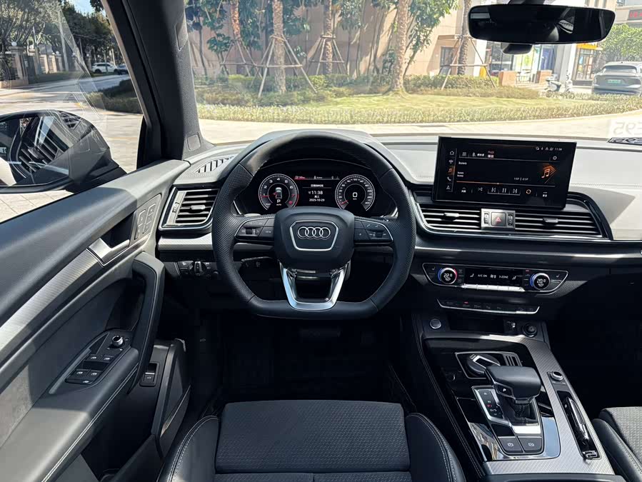 Audi Q5L Sportback 2022 immagine di auto #15