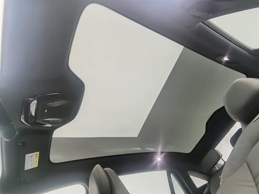 HongQi EH7 2024 #15 HongQi EH7 2024 car image #15