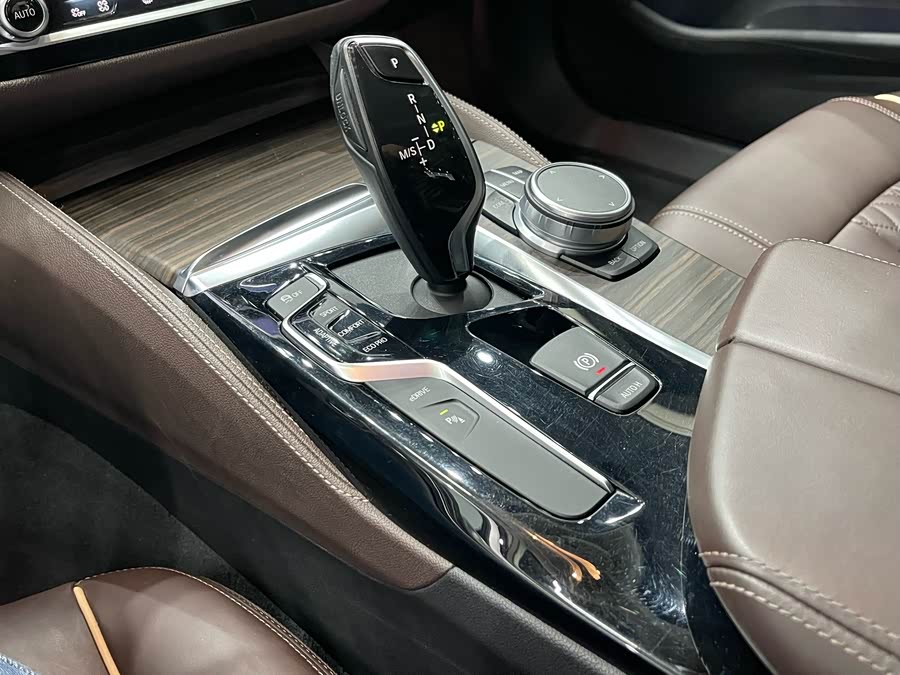 宝马 宝马5系新能源 2019 汽车图片 #15