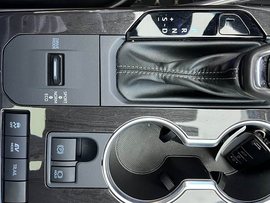 Toyota Crown Kluger 2021 car image #15