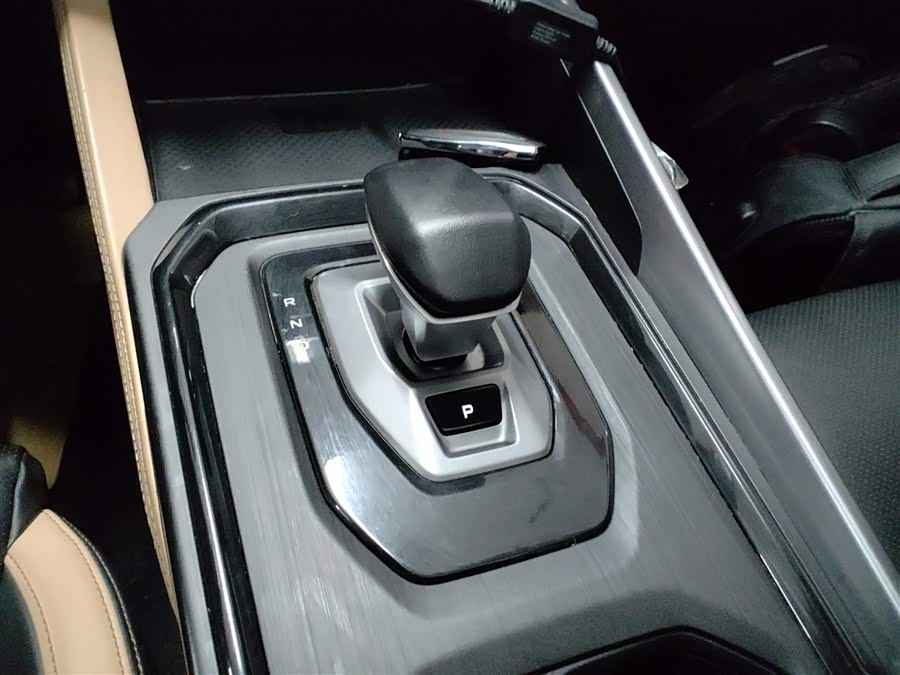 GEELY OkavangoPRO 2024 immagine di auto #15