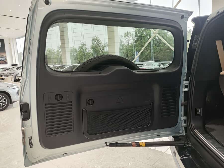 FangChengBao Leopard 8 2025 car image #15