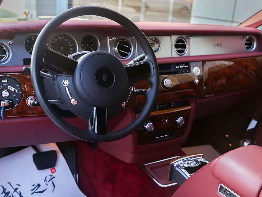 劳斯莱斯 幻影 2013 #15 劳斯莱斯 幻影 2013 汽车图片 #15