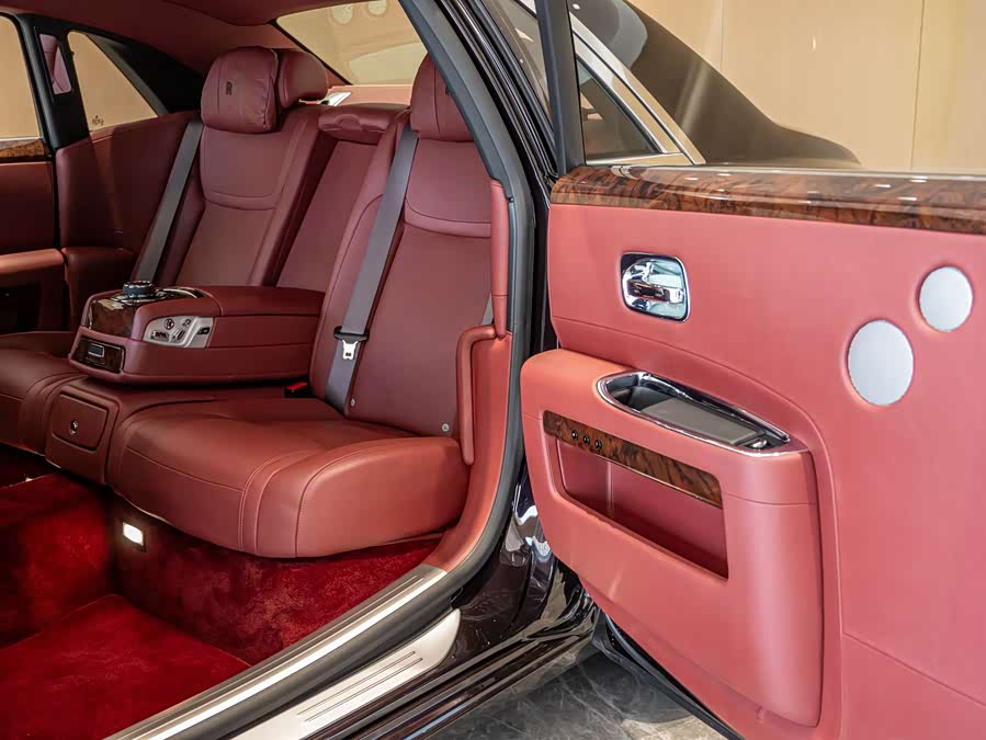 Rolls-Royce Ghost 2018 car image #15