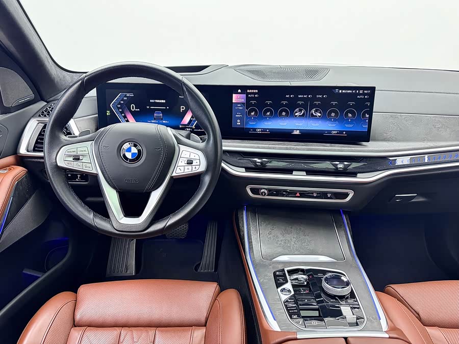 BMW X7 2023 immagine di auto #15